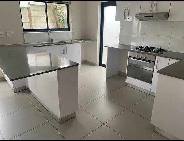 3 BEDROOM PROPERTY TO RENT IN PROTEA HEIGHTS